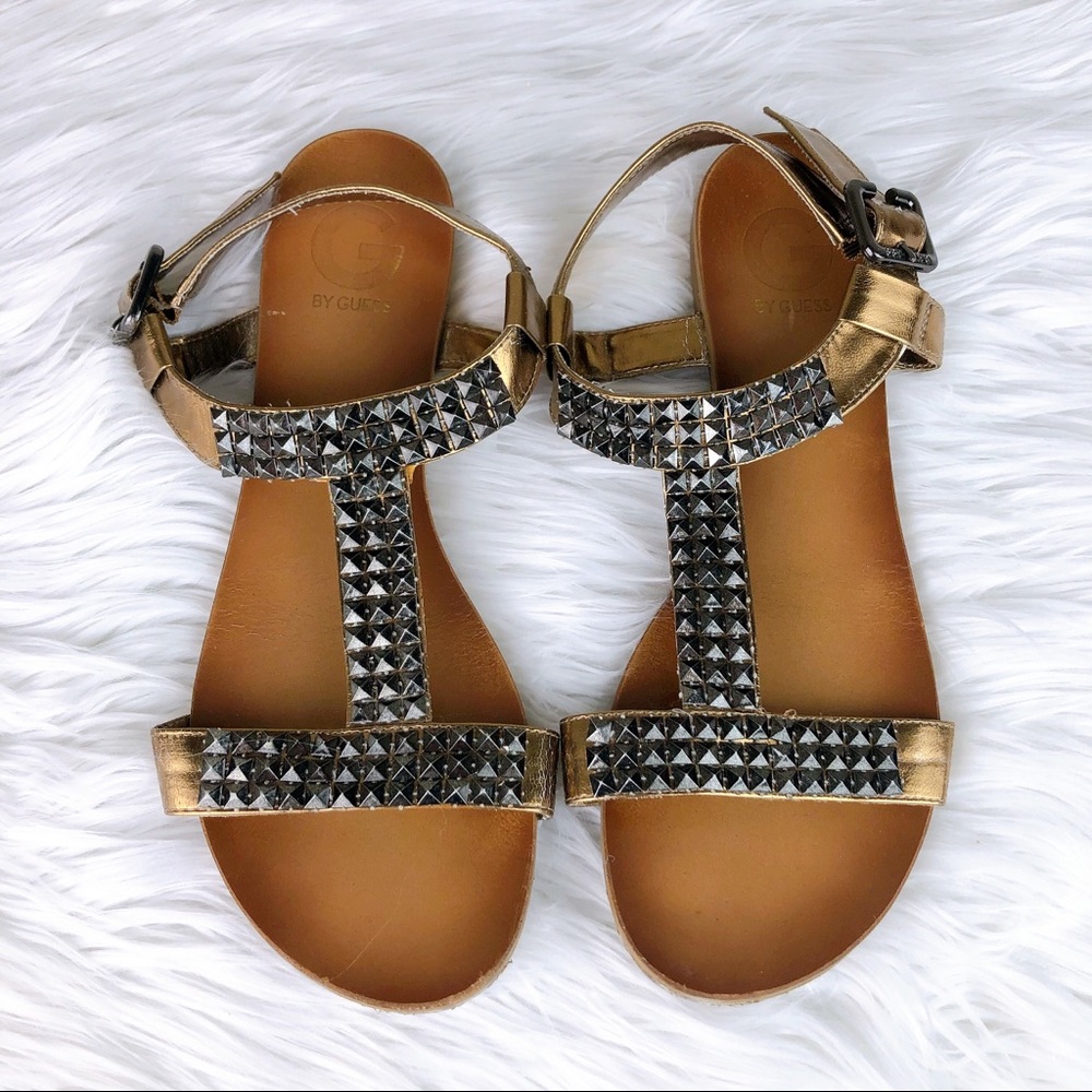 👀 G by GUESS T-Strap Embellished Sandals 👀
